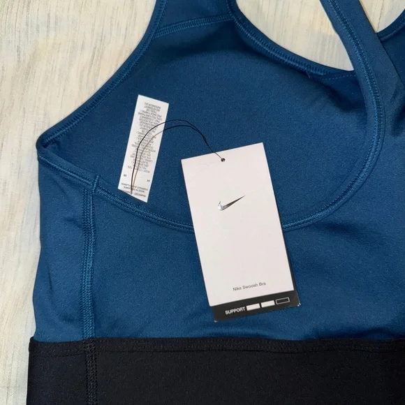 Nike Women's Blue Sports Bra - Picture 4 of 7